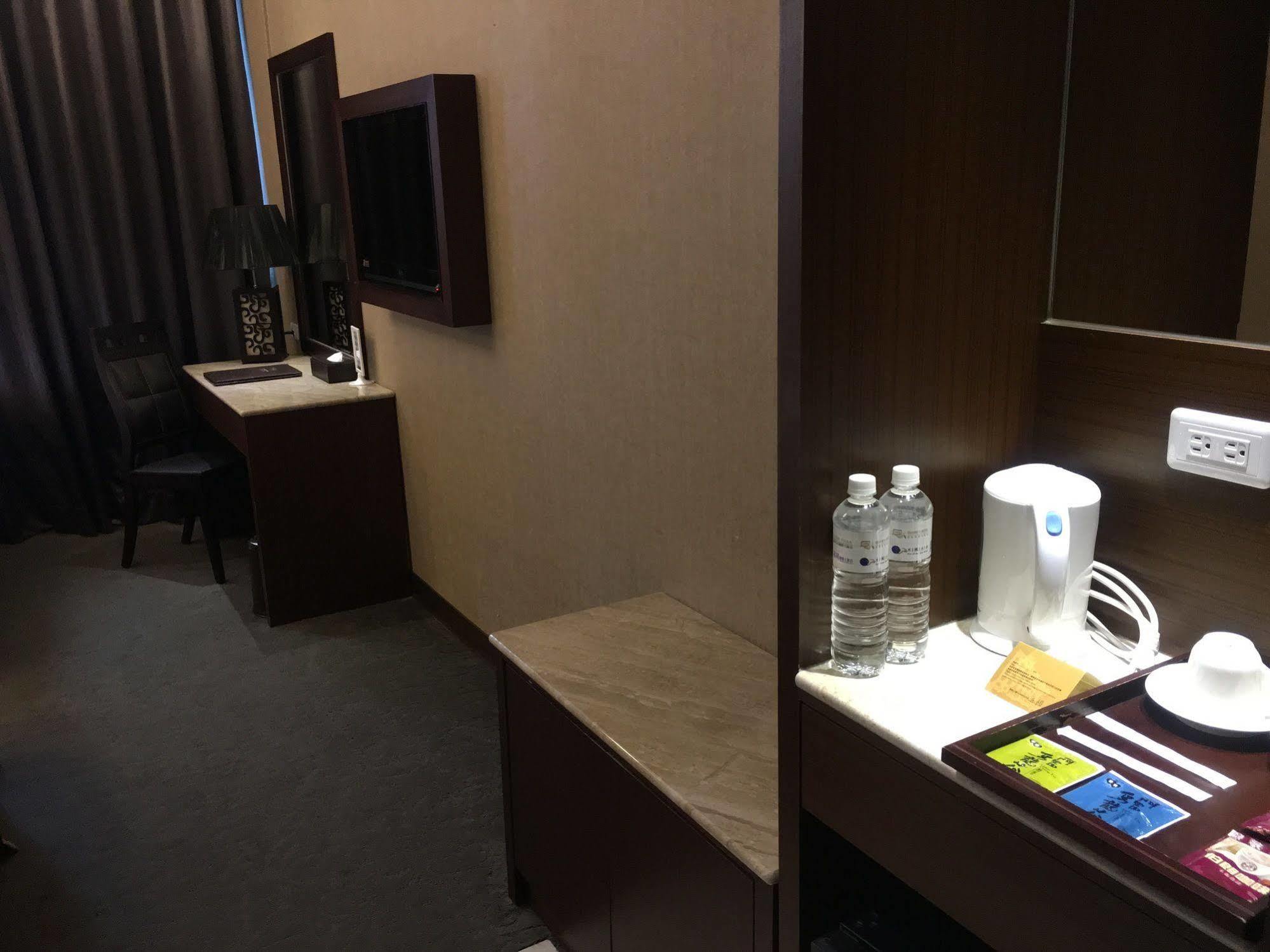 צ'יאיי סיטי Guanko Hotel מראה חיצוני תמונה
