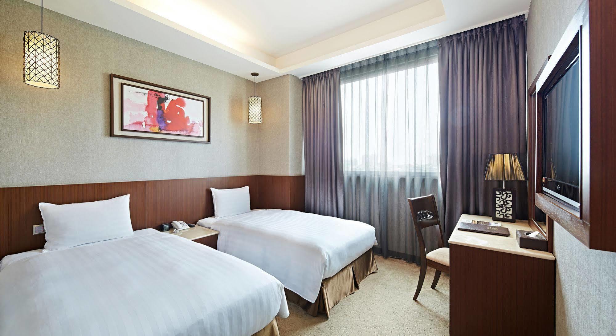 צ'יאיי סיטי Guanko Hotel מראה חיצוני תמונה
